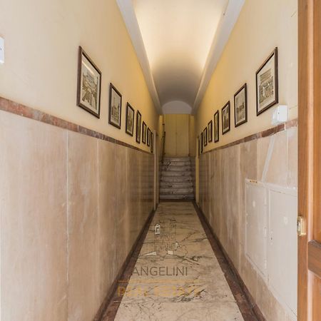 Apartment By The Spanish Steps Rome Bagian luar foto